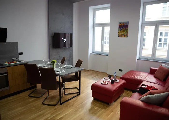 Am-residence No 12